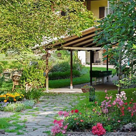 Agriturismo Biomatto Арона Экстерьер фото